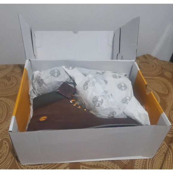 Timberland® Men's PREMIUM 6 INCH WATERPROOF Dark Brown Boots Size 10.5 NIB - Picture 2 of 6
